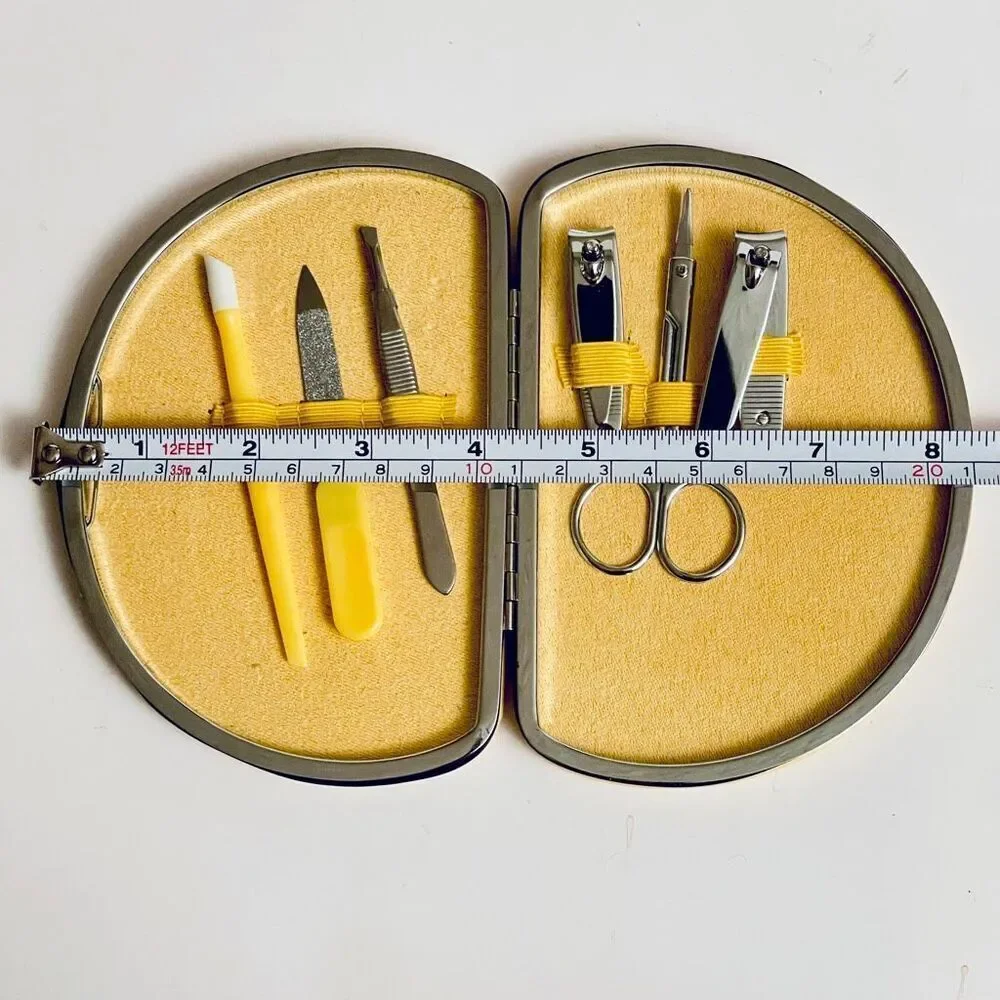 NWT Gorgeous Simply the Zest lemon-shaped 7 Pc yellow silver green manicure set